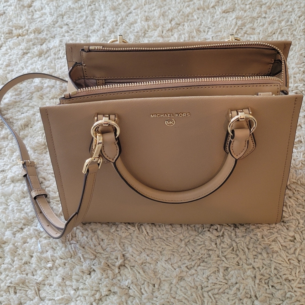 Tan Michael Kors Kellen Saffiano Leather Satchel Handbag USED ONCE